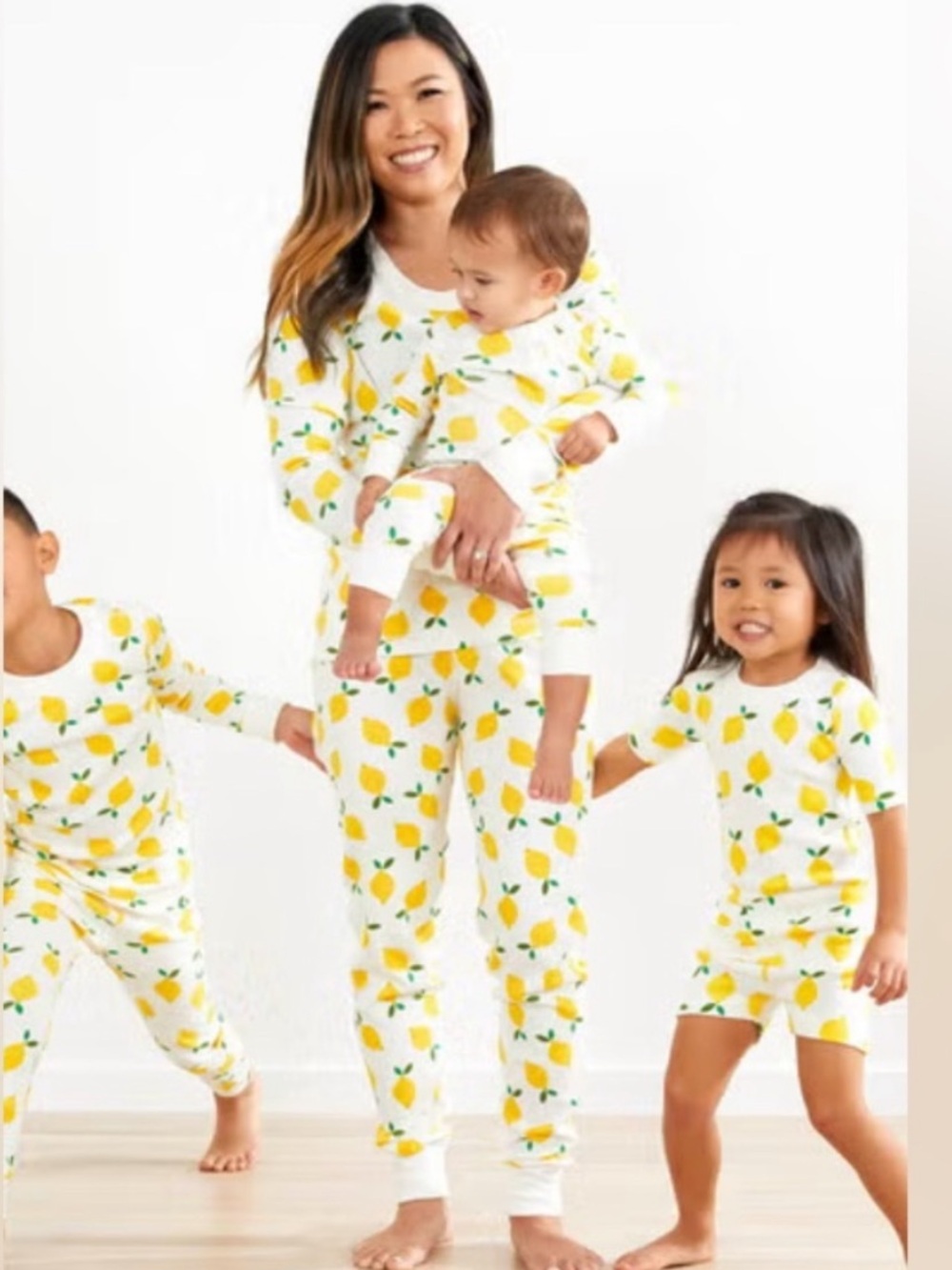 Hanna Andersson White & Yellow Lemon Print women’s Pajama Set- XS
